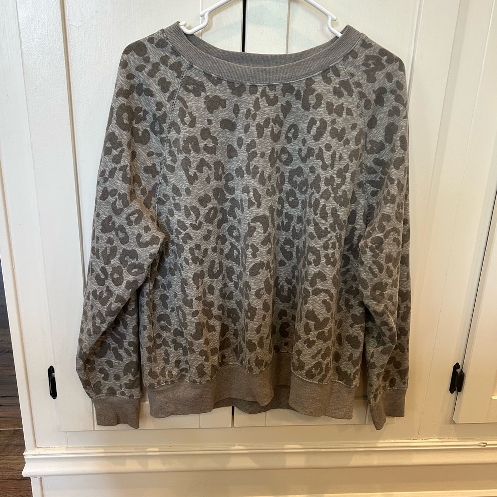 Old Navy Sweatshirt